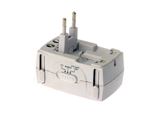 旅行轉(zhuǎn)換插頭BS8546認證