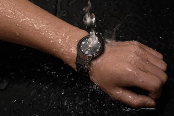 智能手表IP67防護等級測試